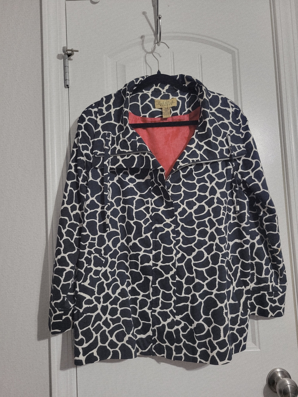 Animal Patterned Jacket - Picture 2 of 7